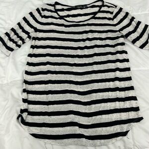 Apt. 9 short sleeve top